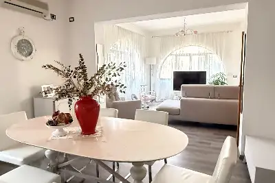 Villa Bifamiliare in vendita, Via Giuseppe Nigra, Sassari