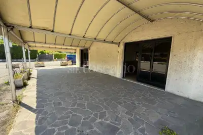 Negozio in vendita, Via Guglielmo Ghislandi, Roncadelle
