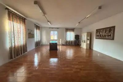 Negozio in vendita, Via Ginetta Caccianotti, Biandrate