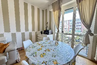 Casa in vendita, Via Angelo Inganni, Milano