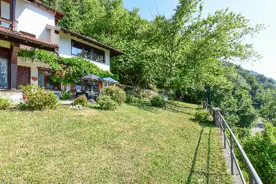 Villa in vendita, Piazza Pizzi, Dizzasco