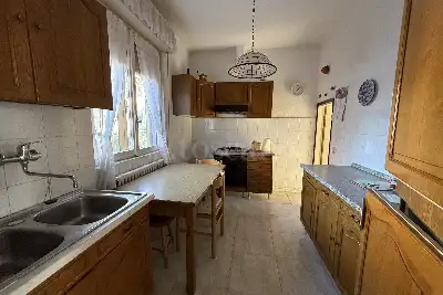 Villino a Schiera in vendita, Via San Francesco d'Assisi, Collebeato