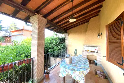 Villa in vendita, Via Raffaello Franchi , Roma