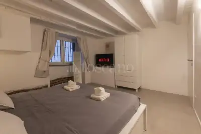 Casa in vendita, Via Parmigianino, Milano