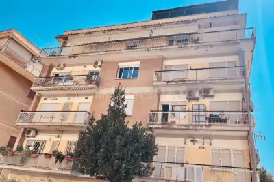 Casa in vendita, Via Giuseppe Allievo, Roma