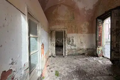 Casa Indipendente in vendita, Gravina - Piazza della Libertà, Gravina di Catania