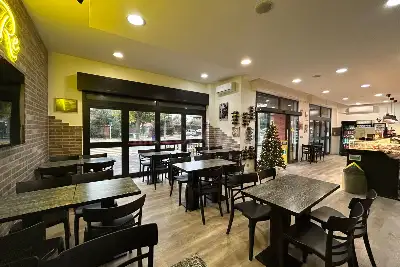 Attività Commerciale in vendita, Via Francesco Cilea, Roma