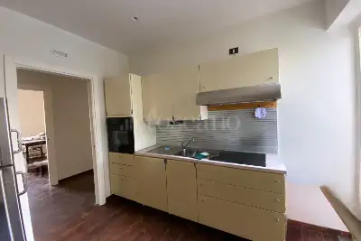 Casa in vendita, Via Roberto da Bari, Bari