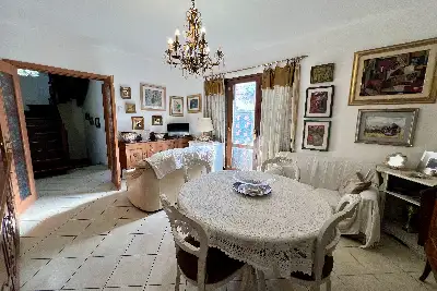 Villa Bifamiliare in vendita, Via Elini, Fiumicino