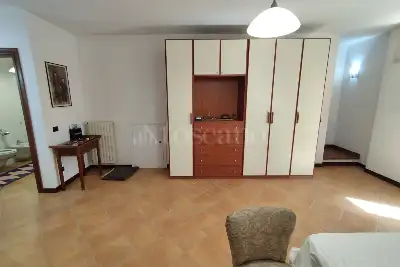 Villino a Schiera in vendita, Via Fanano, Roma