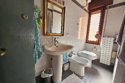 Casa in vendita, Via Germania, Pomezia