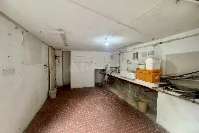 Laboratorio in vendita, Viale Lodovico Scarampo, Milano