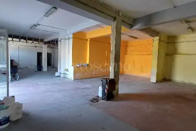 Negozio in vendita, Via Alessandro Santini, Roma