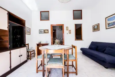 Casa Indipendente in vendita, Via Papa Giovanni XXIII 7, Luras