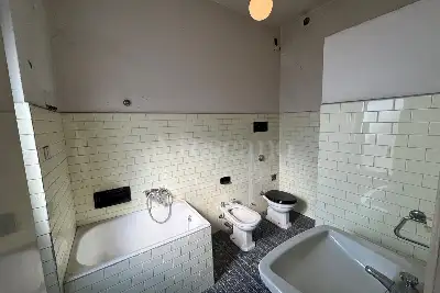 Casa Indipendente in vendita, Via Novara, Busto Arsizio