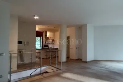 Casa in vendita, Via Privata delle Querce 23, Milano