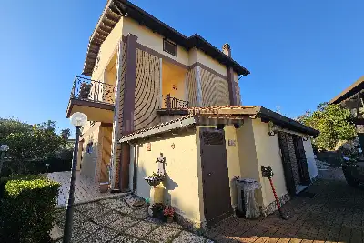 Villa in vendita, via delle roselle, Anzio