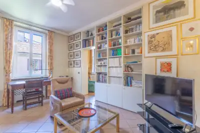 Casa in vendita, Via Correggio, Milano