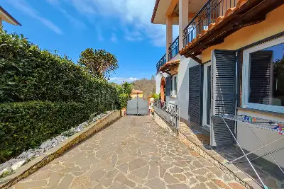 Villa Bifamiliare in vendita, Via Catullo, Ariccia