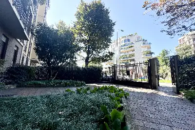 Casa in vendita, Ad.ze P.zza Duse-Viale Majno, Milano