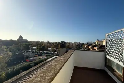 Superattico in vendita, Viale dei Romagnoli, Roma