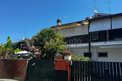 Casa in vendita, Via Filolao, Roma