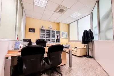 Negozio in vendita, Via Roma, Olbia