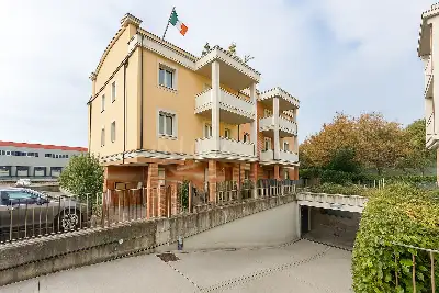 Casa in vendita, Via Reverberi, Brescia
