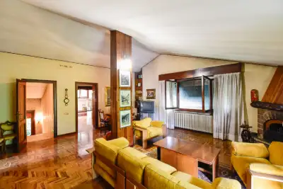 Villa in vendita, Via Manfredini, Cadorago