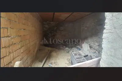 Rustico in vendita, Via Uberto Da Mesenzana, Mesenzana