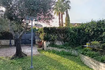 Villa in vendita, Via Rifiano, Roma