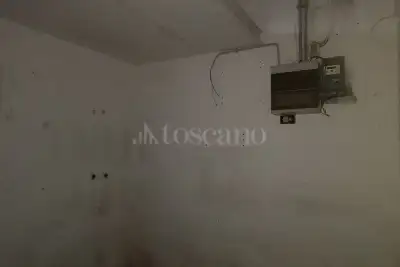 Magazzino in vendita, Via Santorre di Santarosa, Roma