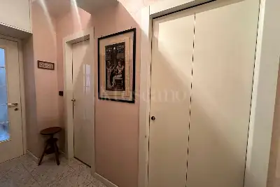 Casa in vendita, Via Sem Benelli, Milano