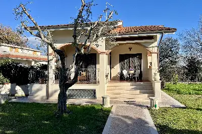 Villa in vendita, Via Elini, Fiumicino
