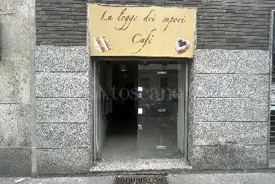 Negozio in vendita, Via Luciano Manara 7, Milano