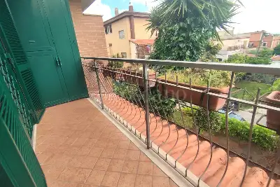 Villino a Schiera in vendita, Via Michele Nau, Roma