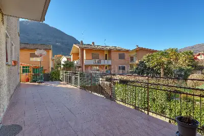 Casa in vendita, Via Taiana, Lavena Ponte Tresa