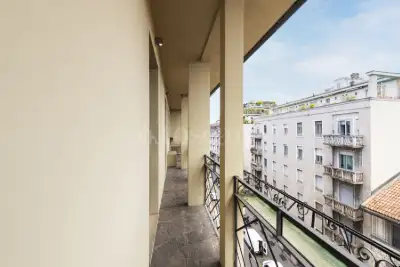 Casa in vendita, Via Uberto Visconti di Modrone, Milano