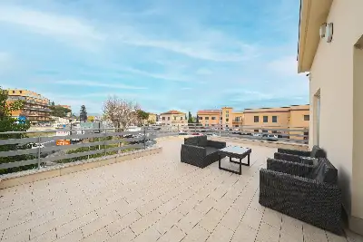 Stabile Uso Ufficio in vendita, Via Tiburtina , Roma