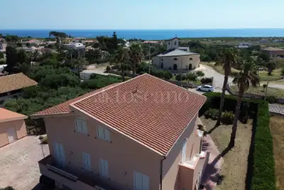 Villa in vendita, Via Mallia, Siracusa