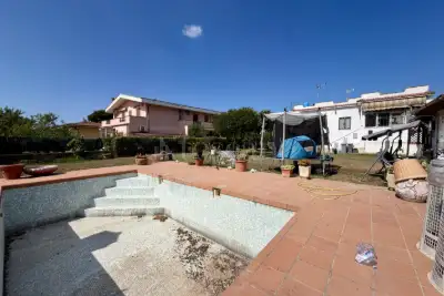 Villa in vendita, Via dei Salici, Anzio