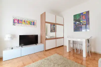 House for rent, Via Palestro, Como