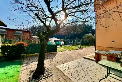 Villa Bifamiliare in vendita, Via Menasasso, Desenzano del Garda