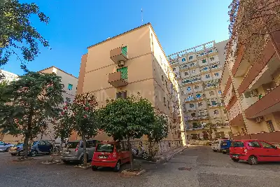 Casa in vendita, Via Postiglione 8, Bari