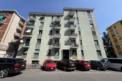 Casa in affitto, Via dei Tulipani, Milano