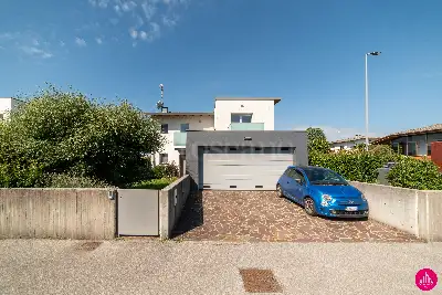 Villa in vendita, Via Belluno, Tavagnacco
