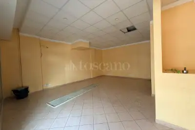 Negozio in vendita, Via Gaverina, Roma
