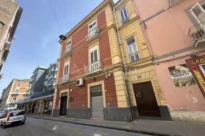 Negozio in affitto, Via Giuseppe Verdi, Caserta