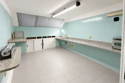 Negozio in vendita, Viale della Regione Siciliana, Palermo