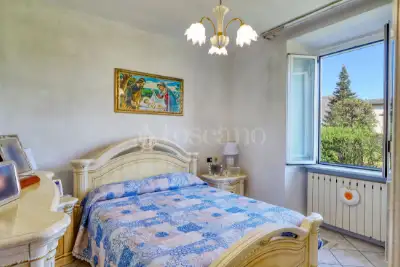 Villa Bifamiliare in vendita, Via della Repubblica, Bisuschio